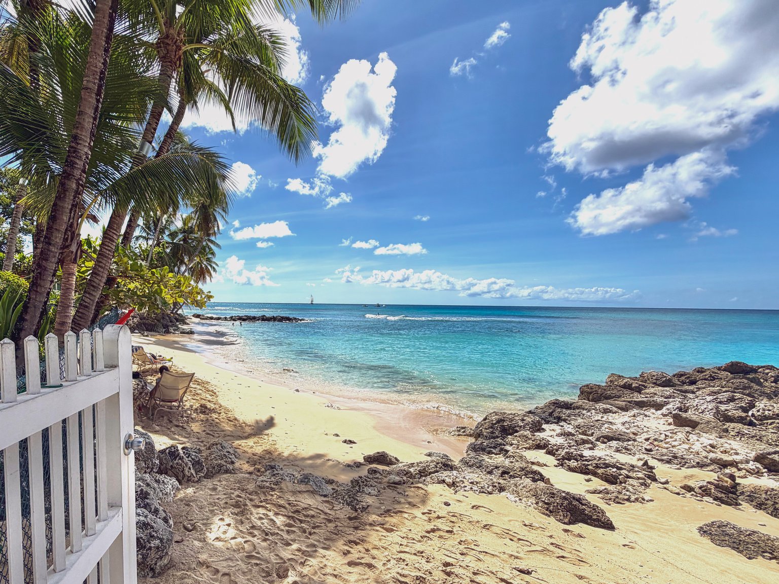 White sand beach on the Barbados Platinum Coast